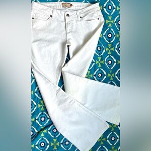 PAIGE Laurel Canyon 29 Flared Leg WHITE Jeans